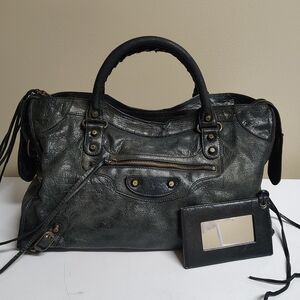 Elegant Black Leather Handbag